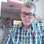 Os coices dos burros e as patadas dos humanos