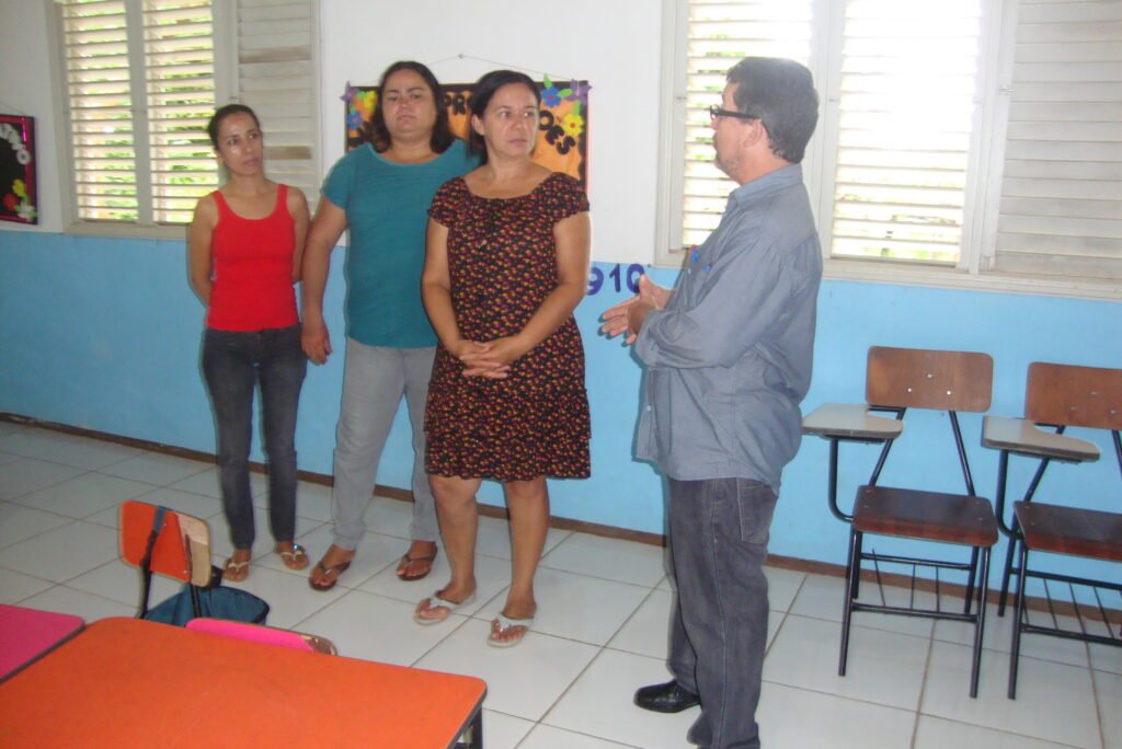 Visita a escola de Barreiros-Arari-MA